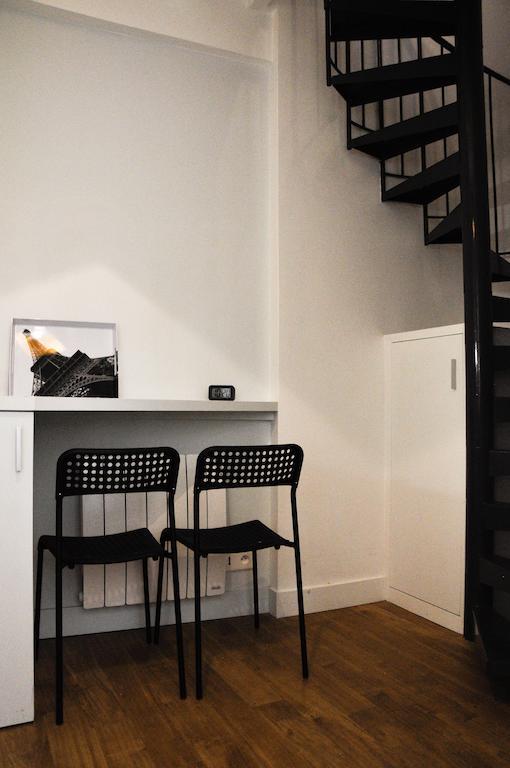 Duplex De Charme Au Coeur De Montmartre Apartment Paris Cameră foto
