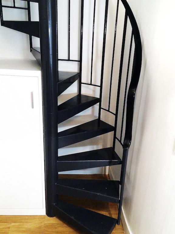 Duplex De Charme Au Coeur De Montmartre Apartment Paris Cameră foto