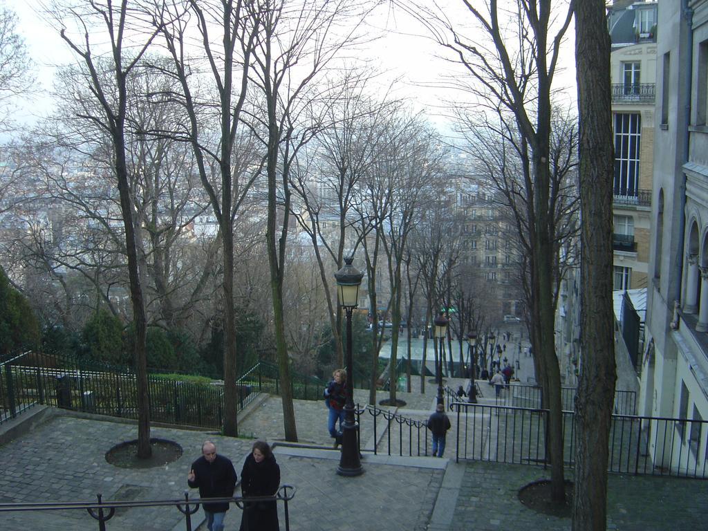 Duplex De Charme Au Coeur De Montmartre Apartment Paris Exterior foto